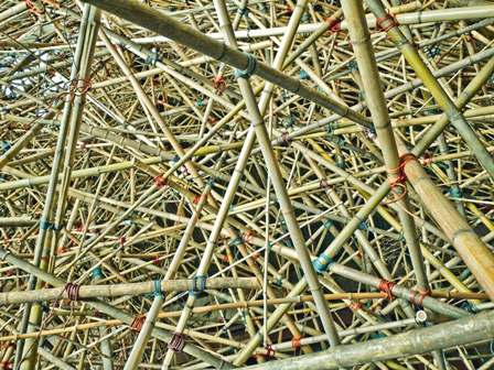 Big Bambu - מיצב אמנותי במוזיאון ישראל